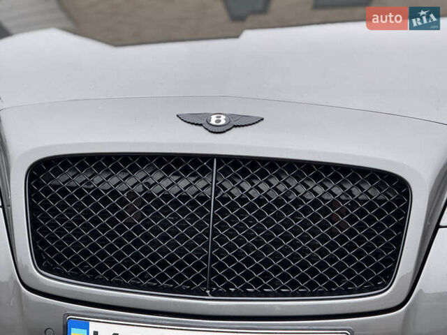 Серый Бентли Континенталь ГТ, объемом двигателя 6 л и пробегом 100 тыс. км за 46500 $, фото 21 на Automoto.ua