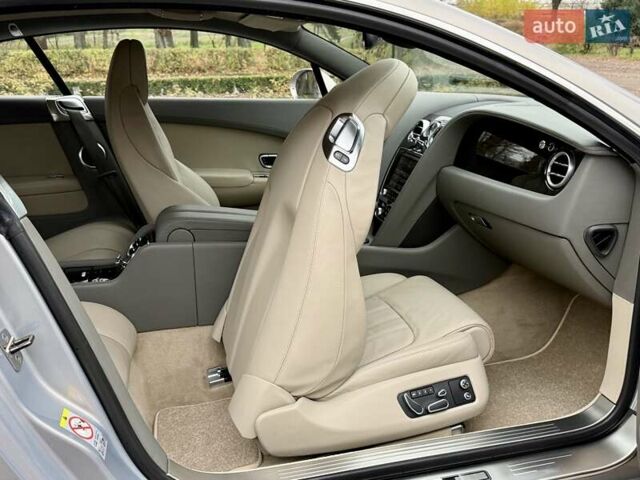 Серый Бентли Континенталь ГТ, объемом двигателя 6 л и пробегом 34 тыс. км за 52950 $, фото 91 на Automoto.ua