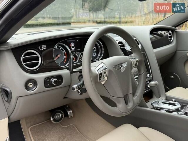 Серый Бентли Континенталь ГТ, объемом двигателя 6 л и пробегом 34 тыс. км за 52950 $, фото 71 на Automoto.ua