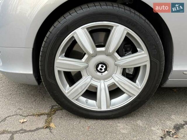 Серый Бентли Континенталь ГТ, объемом двигателя 6 л и пробегом 34 тыс. км за 52950 $, фото 56 на Automoto.ua