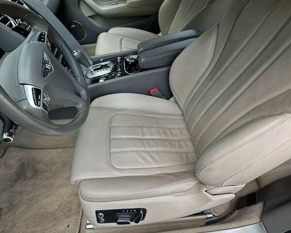 Бентли Континенталь ГТ 2011 в Киеве на Automoto.ua Серый Бентли Континенталь ГТ, объемом двигателя 6 л и пробегом 33 тыс. км за 55000 $, фото 11 на Automoto.ua