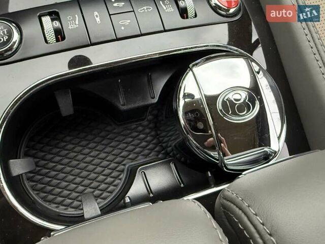 Серый Бентли Континенталь ГТ, объемом двигателя 6 л и пробегом 34 тыс. км за 52950 $, фото 105 на Automoto.ua