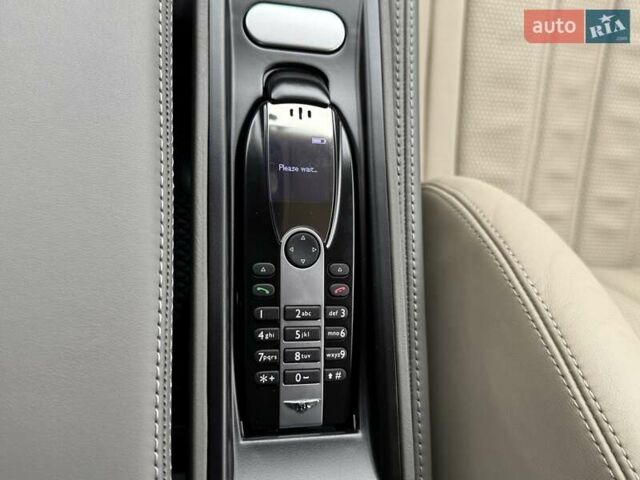 Серый Бентли Континенталь ГТ, объемом двигателя 6 л и пробегом 34 тыс. км за 52950 $, фото 109 на Automoto.ua