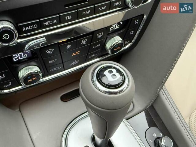 Серый Бентли Континенталь ГТ, объемом двигателя 6 л и пробегом 34 тыс. км за 52950 $, фото 108 на Automoto.ua