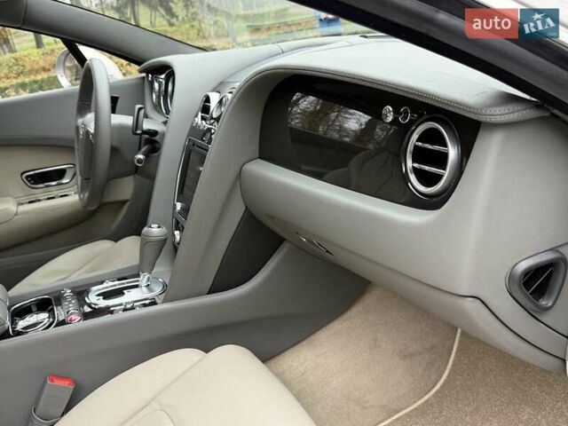 Серый Бентли Континенталь ГТ, объемом двигателя 6 л и пробегом 34 тыс. км за 52950 $, фото 100 на Automoto.ua