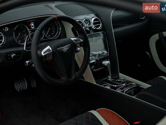 Серый Бентли Континенталь ГТ, объемом двигателя 6 л и пробегом 6 тыс. км за 291696 $, фото 31 на Automoto.ua