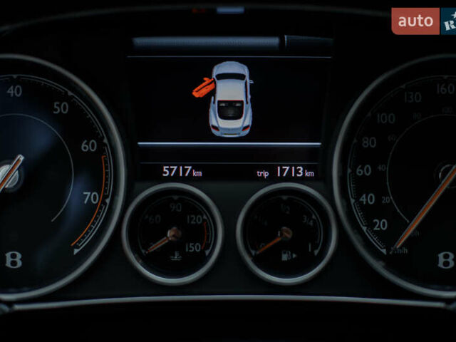 Серый Бентли Континенталь ГТ, объемом двигателя 6 л и пробегом 6 тыс. км за 291696 $, фото 29 на Automoto.ua