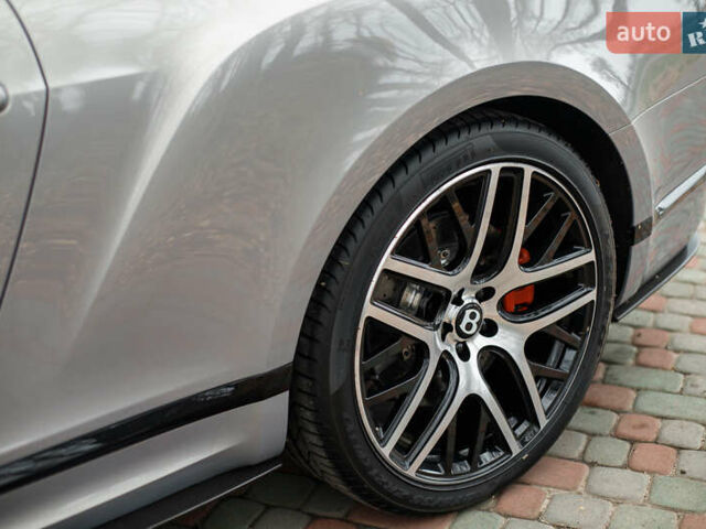 Серый Бентли Континенталь ГТ, объемом двигателя 6 л и пробегом 6 тыс. км за 291696 $, фото 14 на Automoto.ua