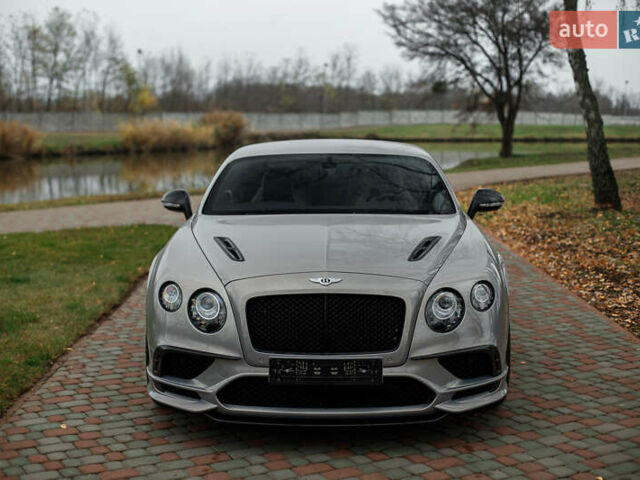 Серый Бентли Континенталь ГТ, объемом двигателя 6 л и пробегом 6 тыс. км за 291696 $, фото 2 на Automoto.ua