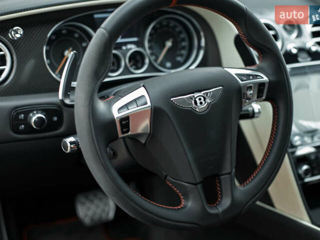 Серый Бентли Континенталь ГТ, объемом двигателя 6 л и пробегом 6 тыс. км за 291696 $, фото 26 на Automoto.ua