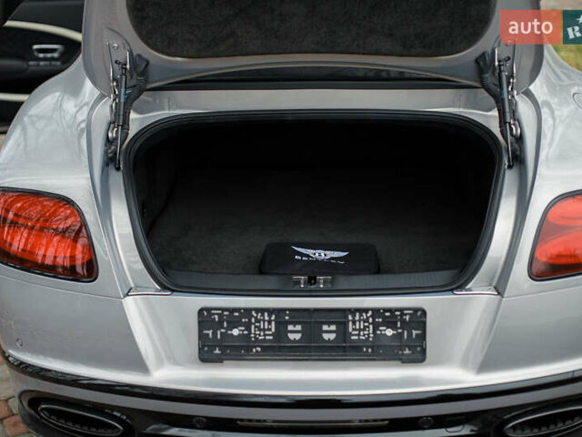 Серый Бентли Континенталь ГТ, объемом двигателя 6 л и пробегом 6 тыс. км за 291696 $, фото 19 на Automoto.ua