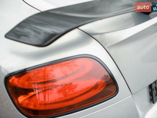 Серый Бентли Континенталь ГТ, объемом двигателя 6 л и пробегом 6 тыс. км за 291696 $, фото 13 на Automoto.ua