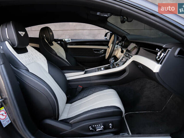 Серый Бентли Континенталь ГТ, объемом двигателя 6 л и пробегом 21 тыс. км за 204000 $, фото 28 на Automoto.ua