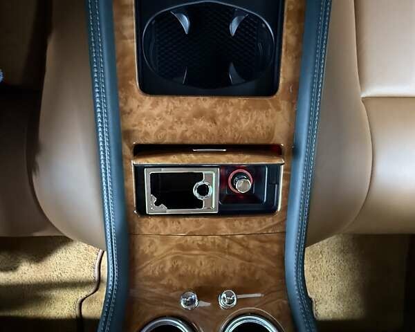 Зелений Бентлі Continental, об'ємом двигуна 6 л та пробігом 87 тис. км за 37500 $, фото 35 на Automoto.ua