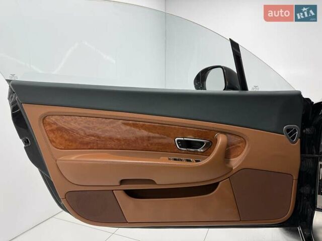 Зелений Бентлі Continental, об'ємом двигуна 6 л та пробігом 87 тис. км за 37500 $, фото 32 на Automoto.ua