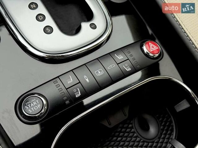 Бентли Флаинг Спур 2013 в Киеве на Automoto.ua Черный Бентли Флаинг Спур, объемом двигателя 6 л и пробегом 62 тыс. км за 62800 $, фото 87 на Automoto.ua