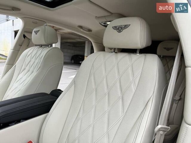 Бентли Флаинг Спур 2013 в Киеве на Automoto.ua Черный Бентли Флаинг Спур, объемом двигателя 6 л и пробегом 62 тыс. км за 62800 $, фото 80 на Automoto.ua