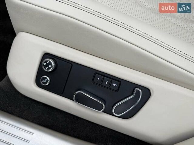 Бентли Флаинг Спур 2013 в Киеве на Automoto.ua Черный Бентли Флаинг Спур, объемом двигателя 6 л и пробегом 62 тыс. км за 62800 $, фото 72 на Automoto.ua
