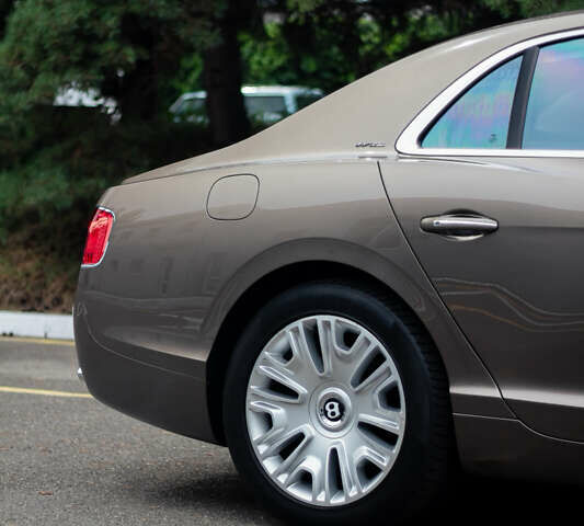 Коричневый Бентли Флаинг Спур, объемом двигателя 6 л и пробегом 59 тыс. км за 63500 $, фото 15 на Automoto.ua