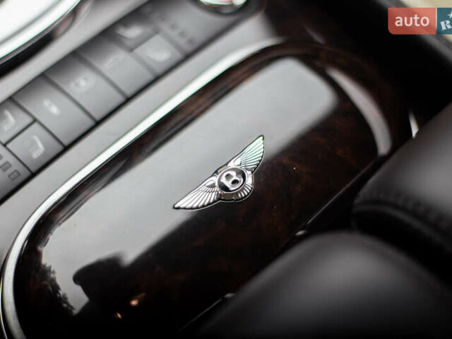 Коричневый Бентли Флаинг Спур, объемом двигателя 6 л и пробегом 59 тыс. км за 63500 $, фото 11 на Automoto.ua