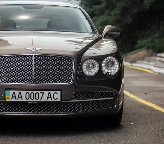 Коричневый Бентли Флаинг Спур, объемом двигателя 6 л и пробегом 59 тыс. км за 63500 $, фото 14 на Automoto.ua