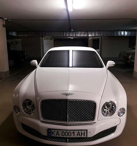 Білий Бентлі Mulsanne, об'ємом двигуна 6.75 л та пробігом 3 тис. км за 200000 $, фото 21 на Automoto.ua