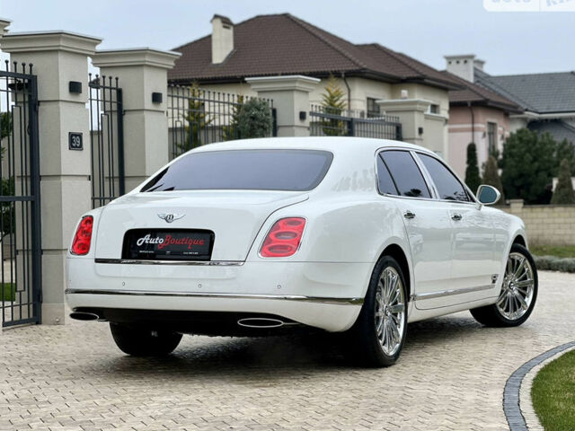 Білий Бентлі Mulsanne, об'ємом двигуна 6.8 л та пробігом 4 тис. км за 195000 $, фото 14 на Automoto.ua