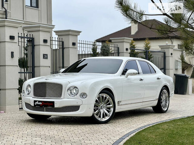 Білий Бентлі Mulsanne, об'ємом двигуна 6.8 л та пробігом 4 тис. км за 195000 $, фото 7 на Automoto.ua