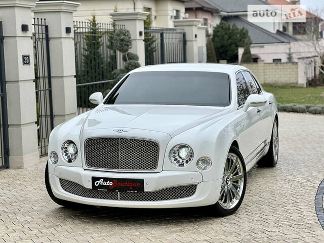 Білий Бентлі Mulsanne, об'ємом двигуна 6.8 л та пробігом 4 тис. км за 195000 $, фото 5 на Automoto.ua