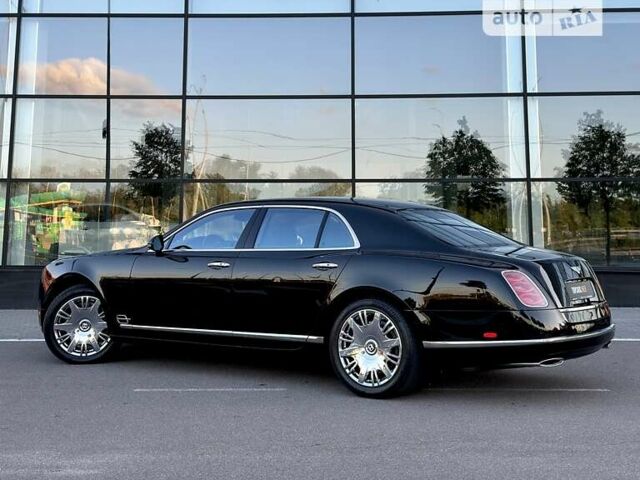 Чорний Бентлі Mulsanne, об'ємом двигуна 6.75 л та пробігом 61 тис. км за 128500 $, фото 17 на Automoto.ua