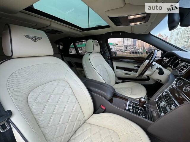 Чорний Бентлі Mulsanne, об'ємом двигуна 6.75 л та пробігом 60 тис. км за 120000 $, фото 74 на Automoto.ua