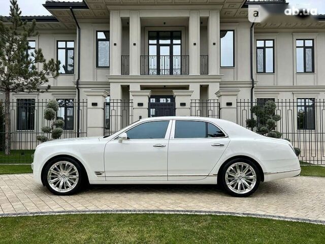 Бентлі Mulsanne, об'ємом двигуна 6.8 л та пробігом 4 тис. км за 195000 $, фото 7 на Automoto.ua