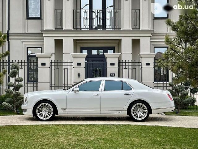 Бентлі Mulsanne, об'ємом двигуна 6.8 л та пробігом 4 тис. км за 195000 $, фото 6 на Automoto.ua