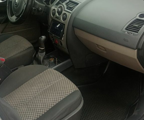 Серый Бентли Другая, объемом двигателя 1.5 л и пробегом 235 тыс. км за 4300 $, фото 1 на Automoto.ua