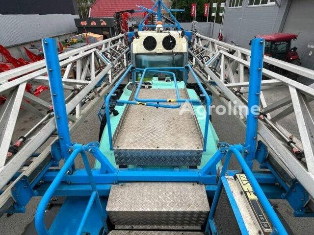 Синий Berthoud Боксер, объемом двигателя 0 л и пробегом 0 тыс. км за 28440 $, фото 27 на Automoto.ua