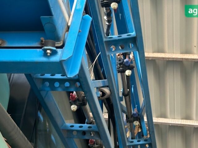 Berthoud Раптор, объемом двигателя 0 л и пробегом 0 тыс. км за 157030 $, фото 19 на Automoto.ua