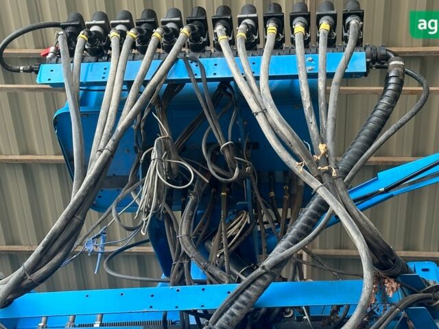 Berthoud Раптор, объемом двигателя 0 л и пробегом 0 тыс. км за 157030 $, фото 14 на Automoto.ua