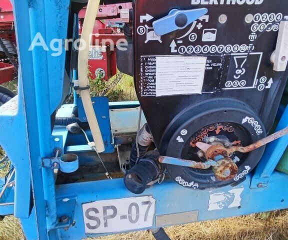 Синій Berthoud Другая, об'ємом двигуна 0 л та пробігом 0 тис. км за 5570 $, фото 11 на Automoto.ua