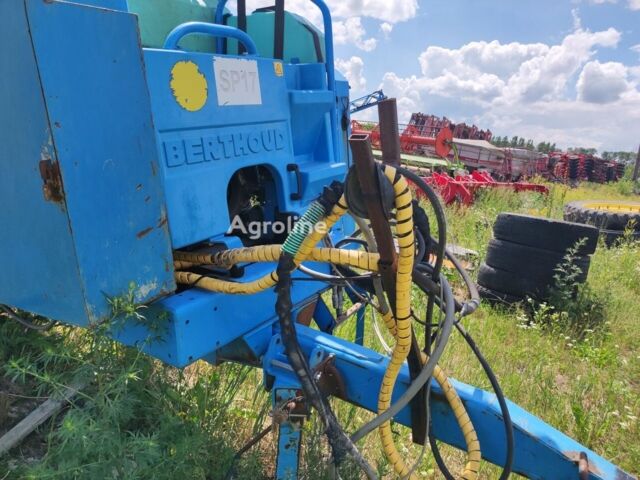 Berthoud Другая 2014 в Черткове на Automoto.ua Синий Berthoud Другая, объемом двигателя 0 л и пробегом 0 тыс. км за 5608 $, фото 7 на Automoto.ua