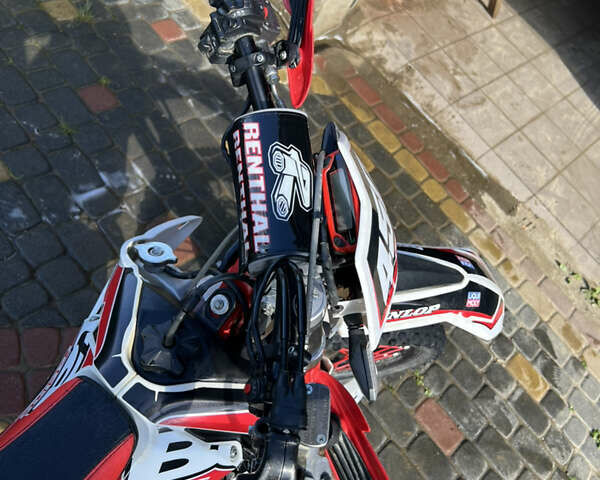 Красный Бета 450 RR, объемом двигателя 0.05 л и пробегом 11 тыс. км за 4200 $, фото 10 на Automoto.ua