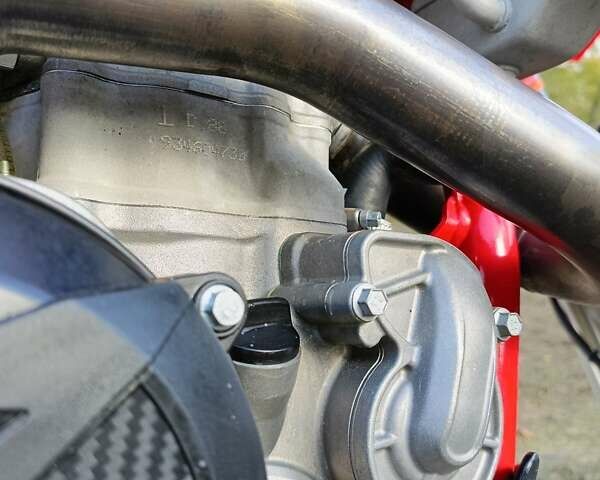 Червоний Бета RR, об'ємом двигуна 0.35 л та пробігом 139 тис. км за 6900 $, фото 3 на Automoto.ua