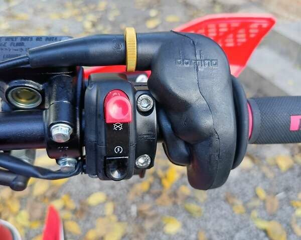 Червоний Бета RR, об'ємом двигуна 0.35 л та пробігом 139 тис. км за 6900 $, фото 1 на Automoto.ua