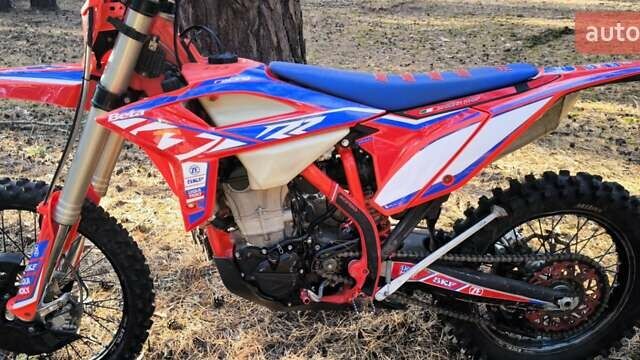Бета RR 4T, объемом двигателя 0.35 л и пробегом 10 тыс. км за 5800 $, фото 7 на Automoto.ua