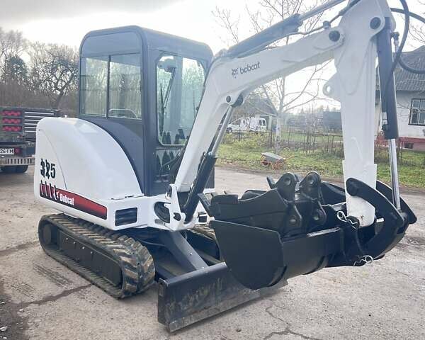 Бобкэт 325, объемом двигателя 0 л и пробегом 6 тыс. км за 18700 $, фото 1 на Automoto.ua
