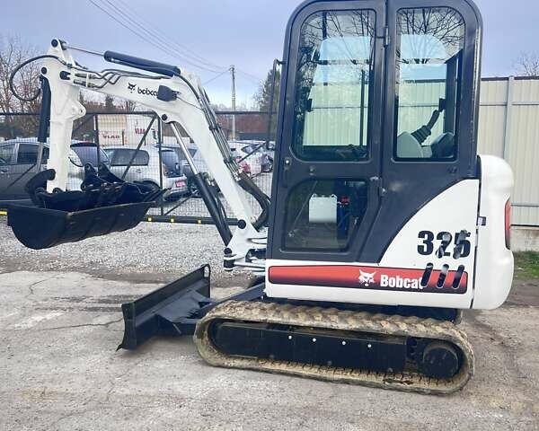 Бобкэт 325, объемом двигателя 0 л и пробегом 6 тыс. км за 18700 $, фото 4 на Automoto.ua