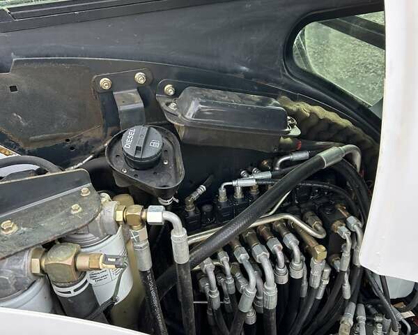 Белый Бобкэт 328, объемом двигателя 0 л и пробегом 0 тыс. км за 26766 $, фото 9 на Automoto.ua