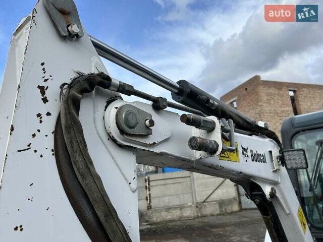 Белый Бобкэт 328, объемом двигателя 0 л и пробегом 0 тыс. км за 26766 $, фото 16 на Automoto.ua