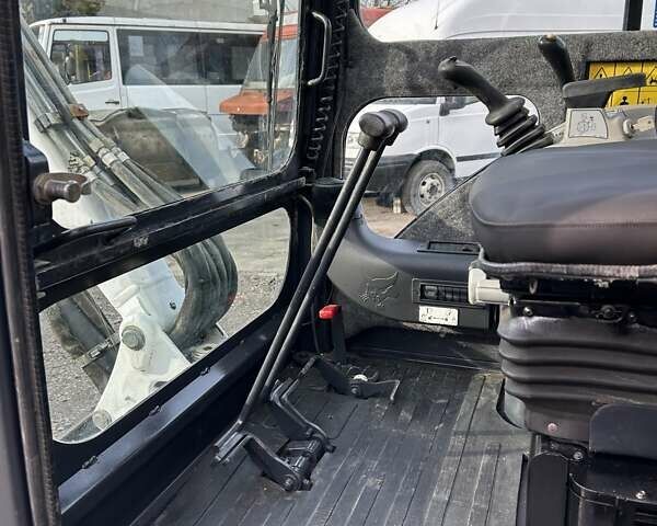 Белый Бобкэт 328, объемом двигателя 0 л и пробегом 0 тыс. км за 26766 $, фото 8 на Automoto.ua