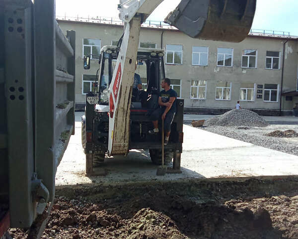 Бобкэт 730, объемом двигателя 0 л и пробегом 0 тыс. км за 84400 $, фото 4 на Automoto.ua