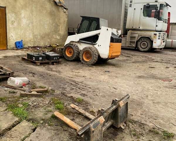 Бобкэт 853, объемом двигателя 0 л и пробегом 1 тыс. км за 10000 $, фото 4 на Automoto.ua